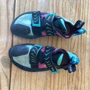 Scarpa Vapor V climbing shoes
